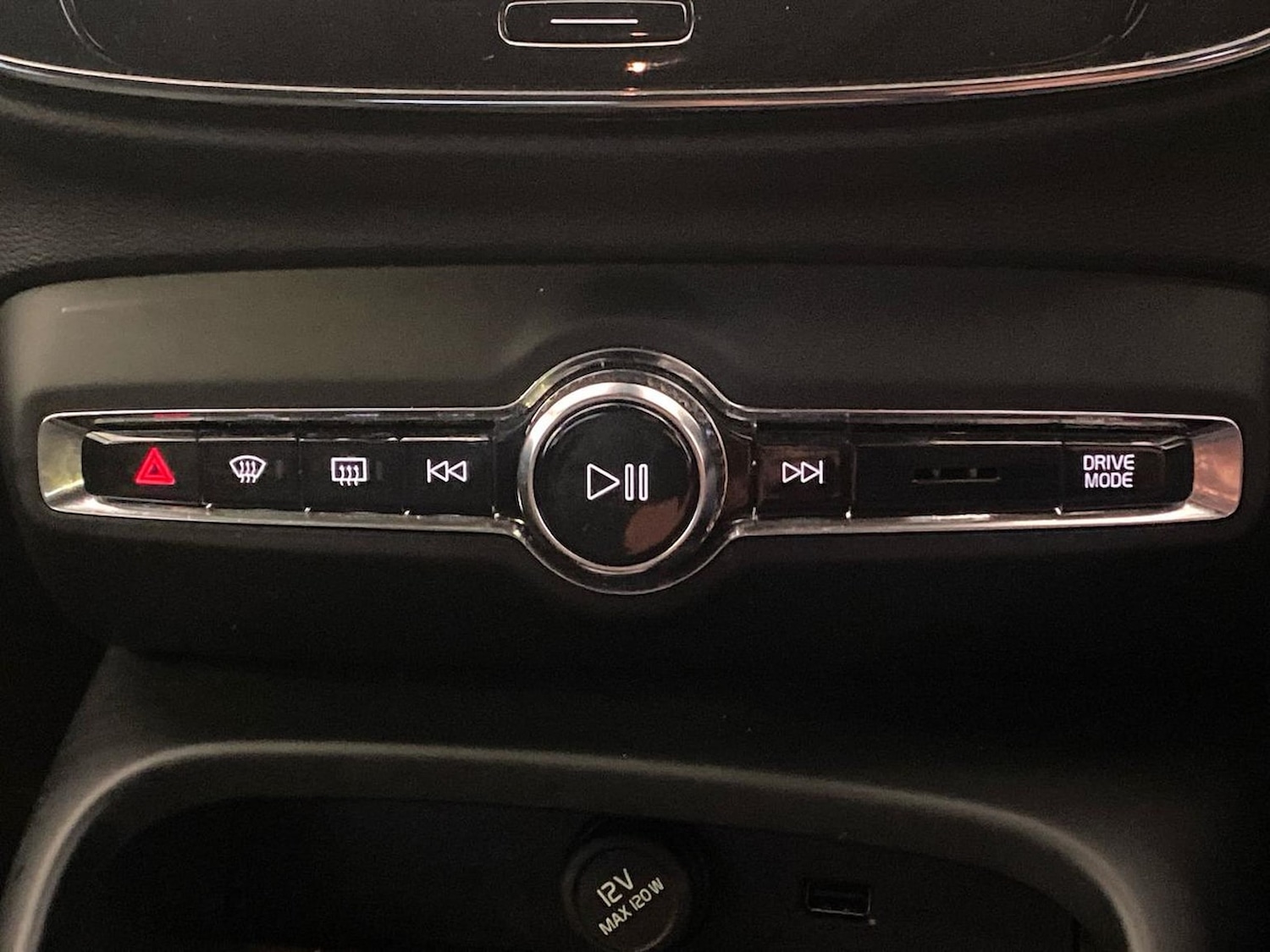 Used Volvo XC40 2021 for sale - 76430798: Photo 12