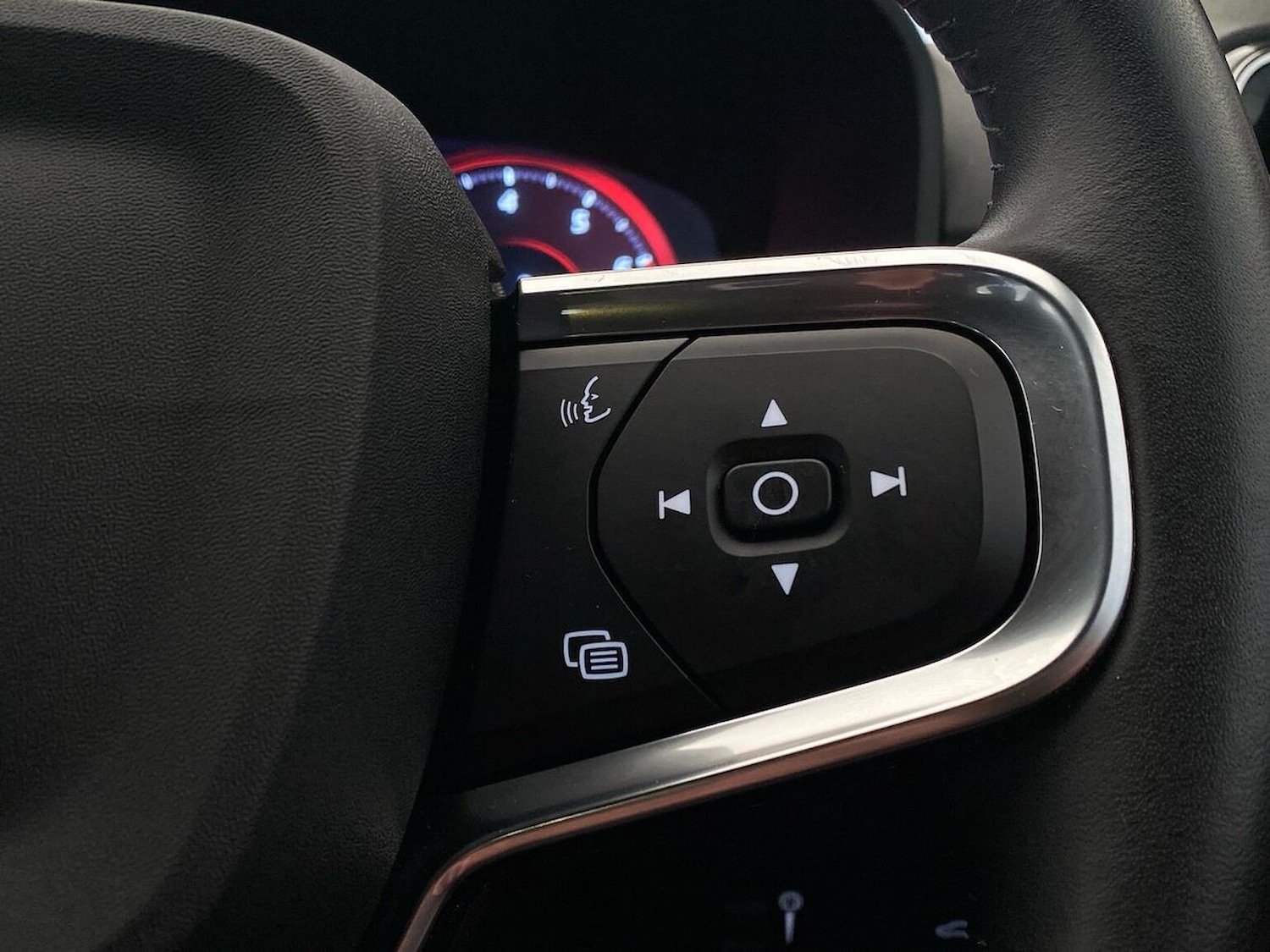 Used Volvo XC40 2021 for sale - 76430798: Photo 26