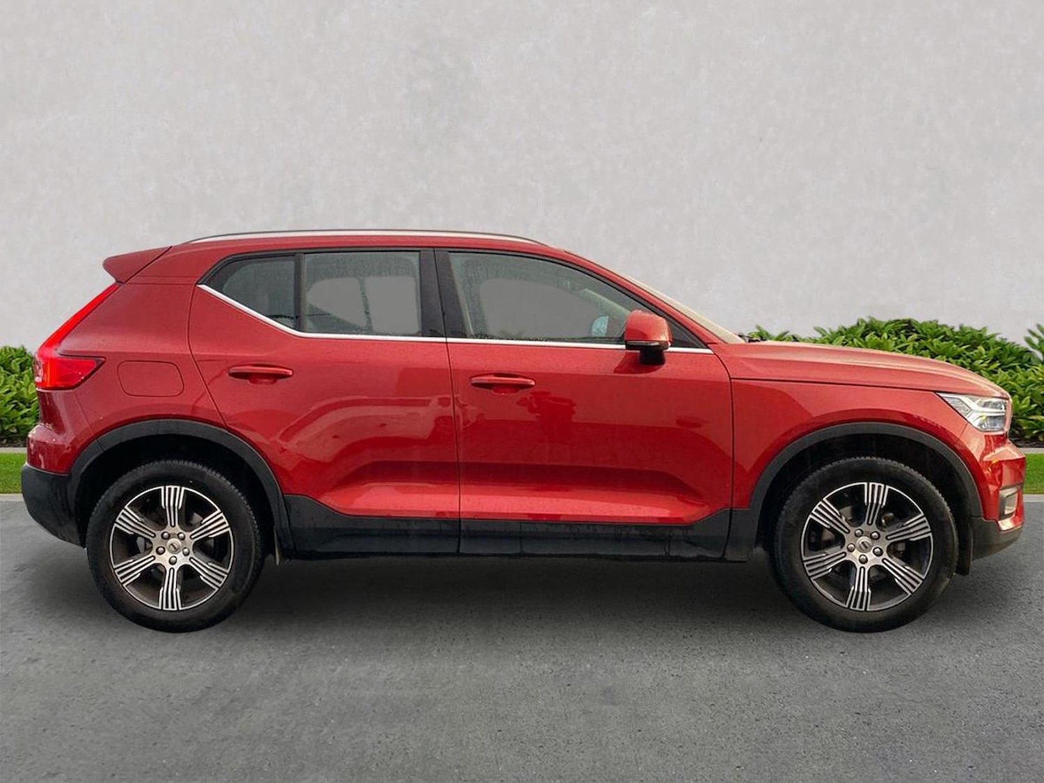Used Volvo XC40 2021 for sale - 76430798: Photo 3