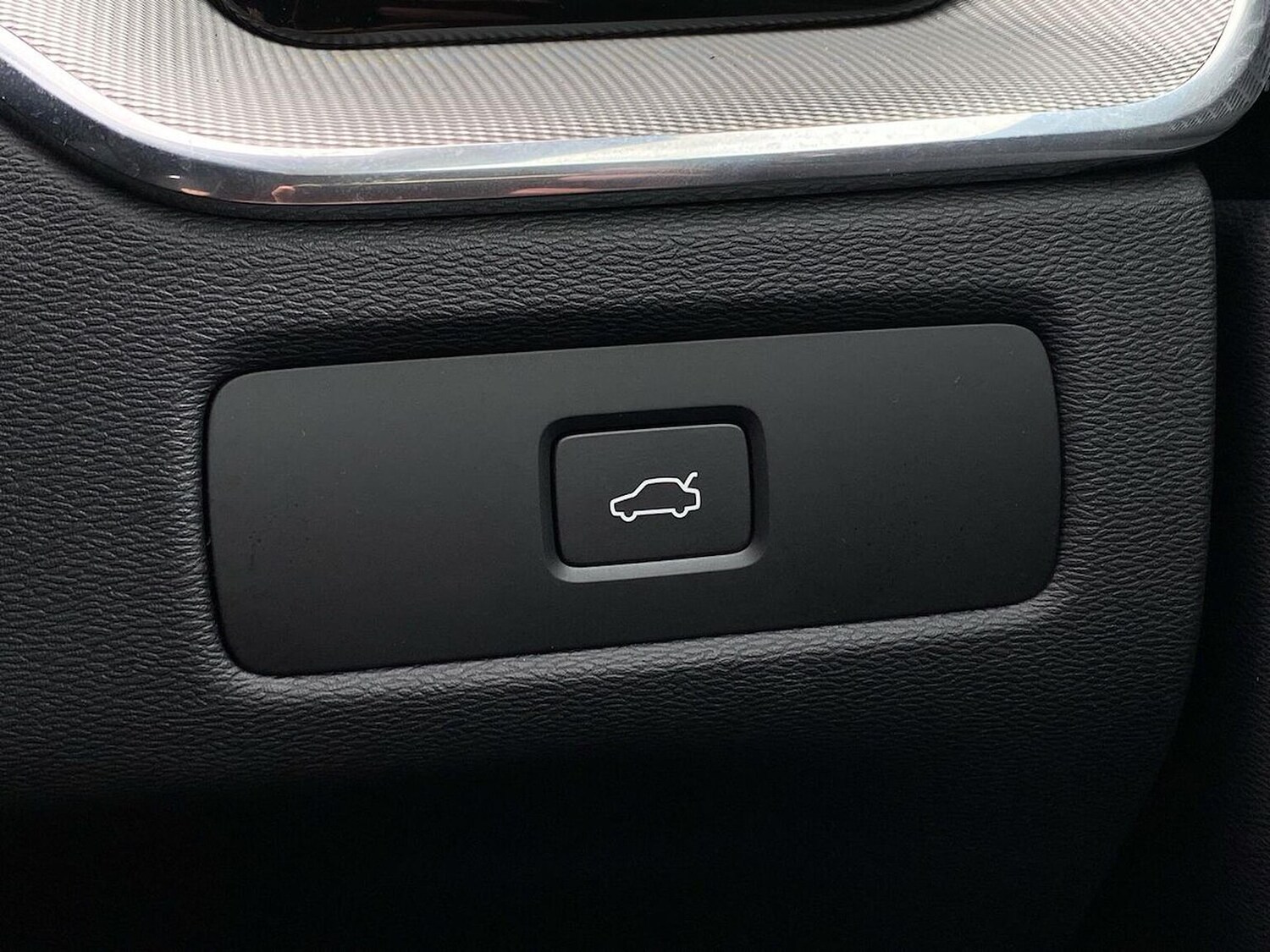 Used Volvo XC60 2023 for sale - 78191149: Photo 24