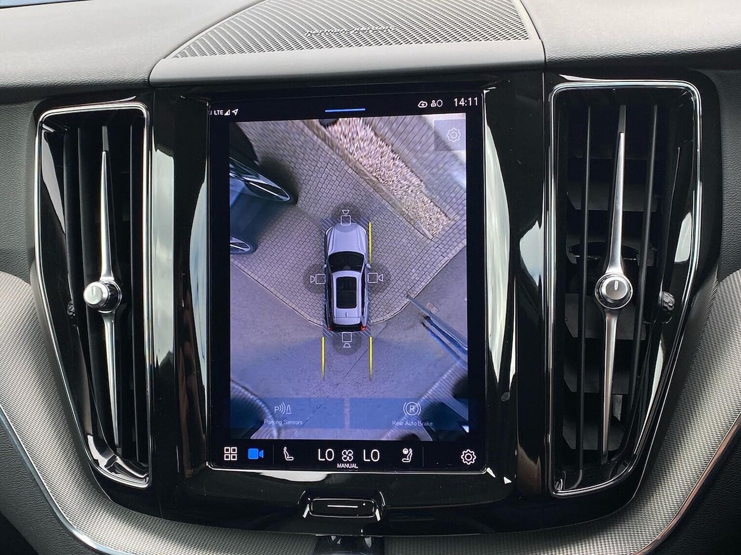 Used Volvo XC60 2023 for sale - 78191149: Photo 25