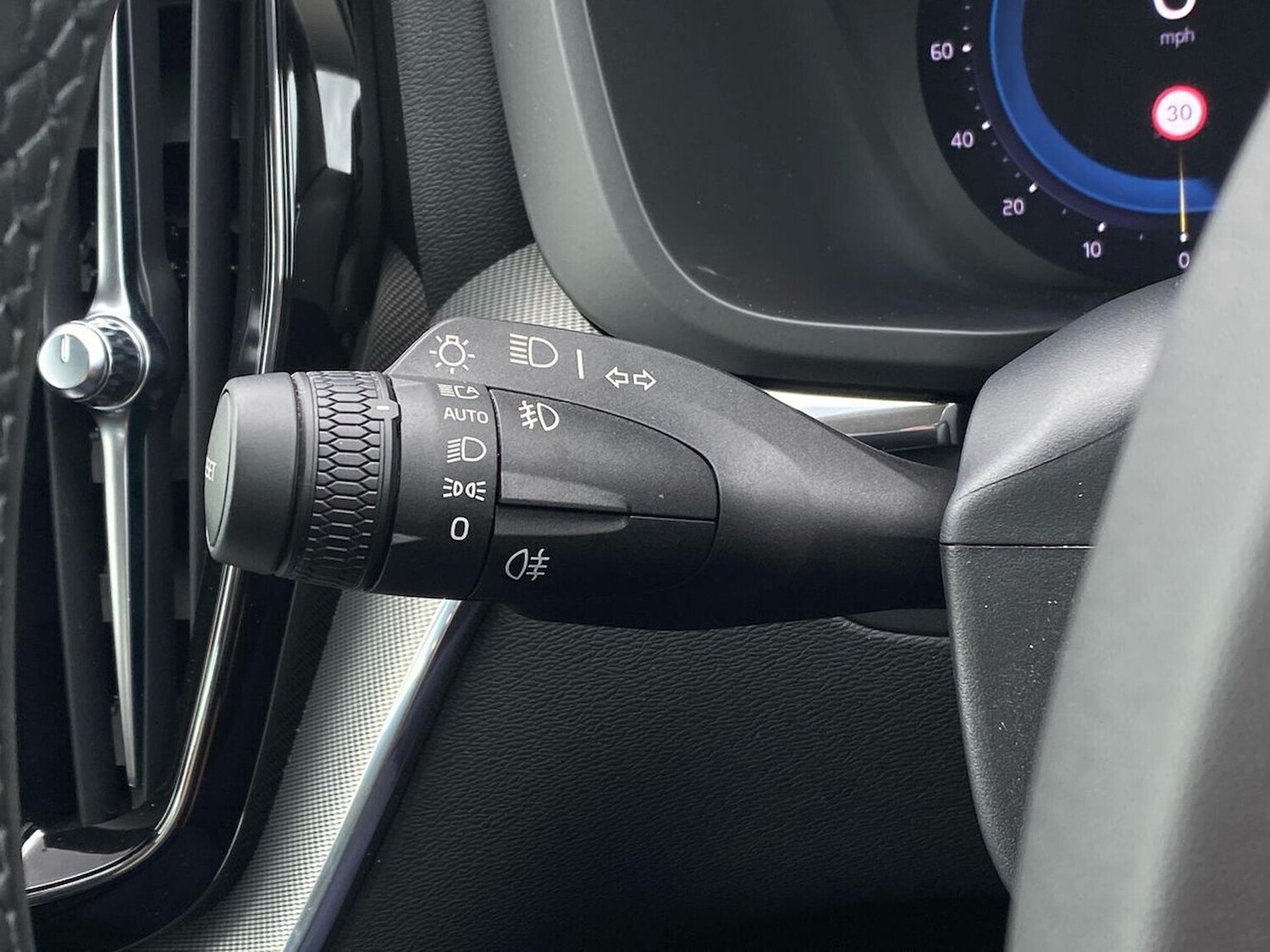 Used Volvo XC60 2023 for sale - 78191149: Photo 31