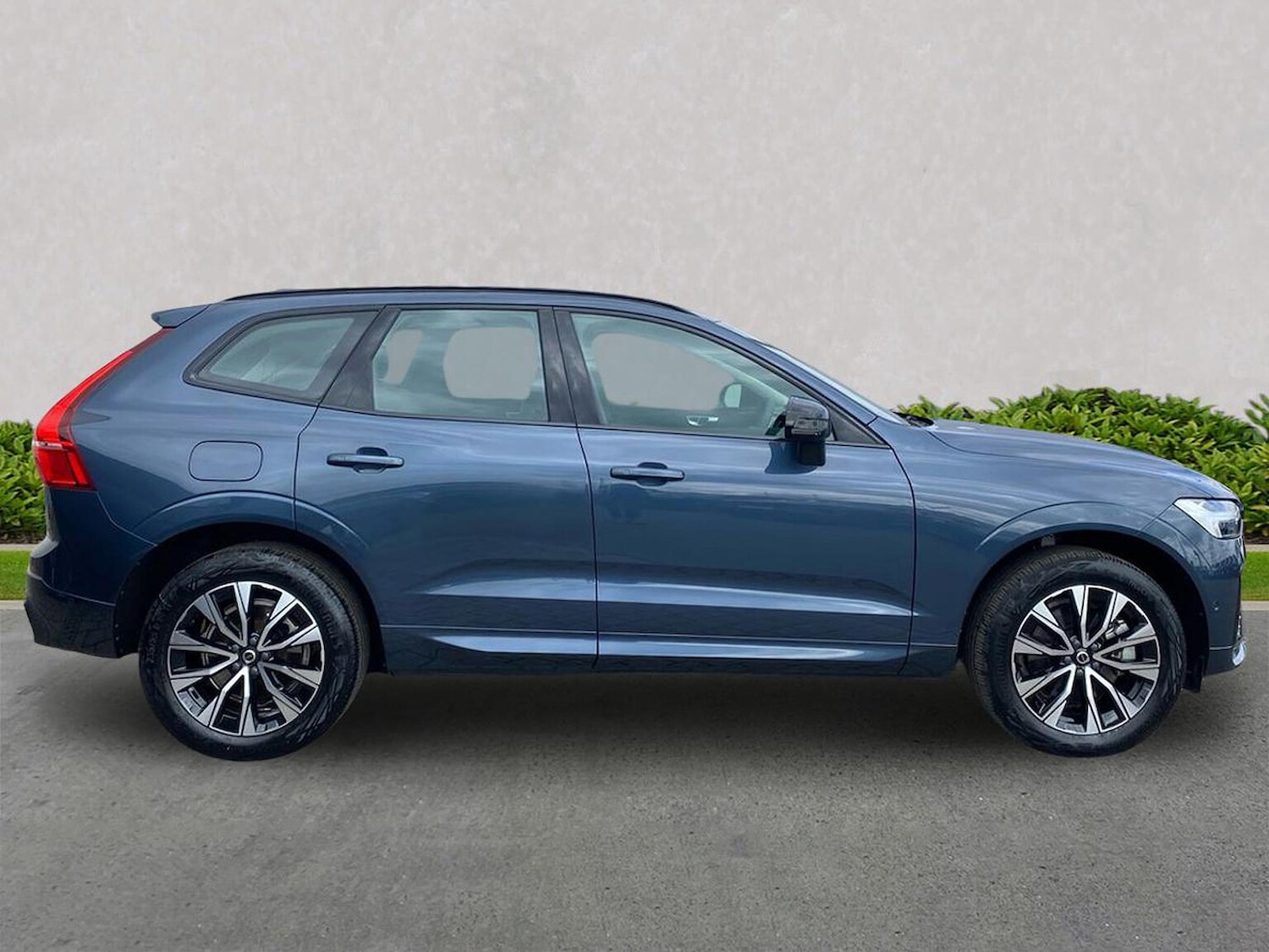 Used Volvo XC60 2023 for sale - 78191149: Photo 5