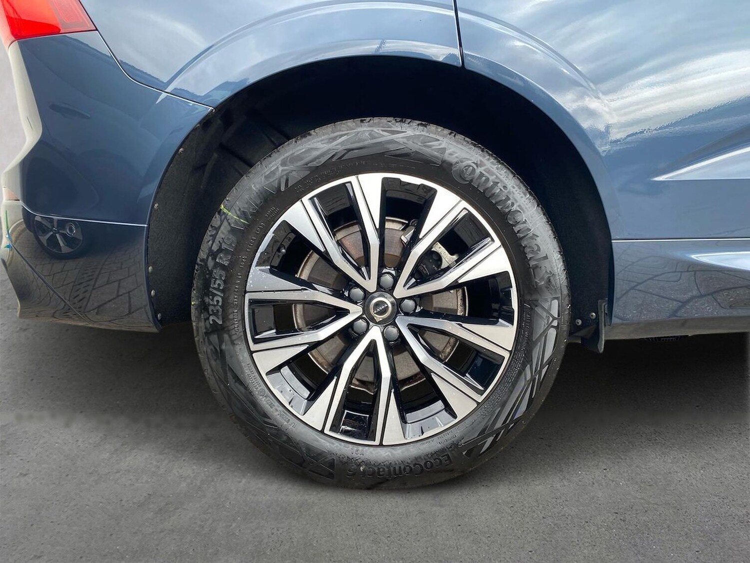 Used Volvo XC60 2023 for sale - 78191149: Photo 8