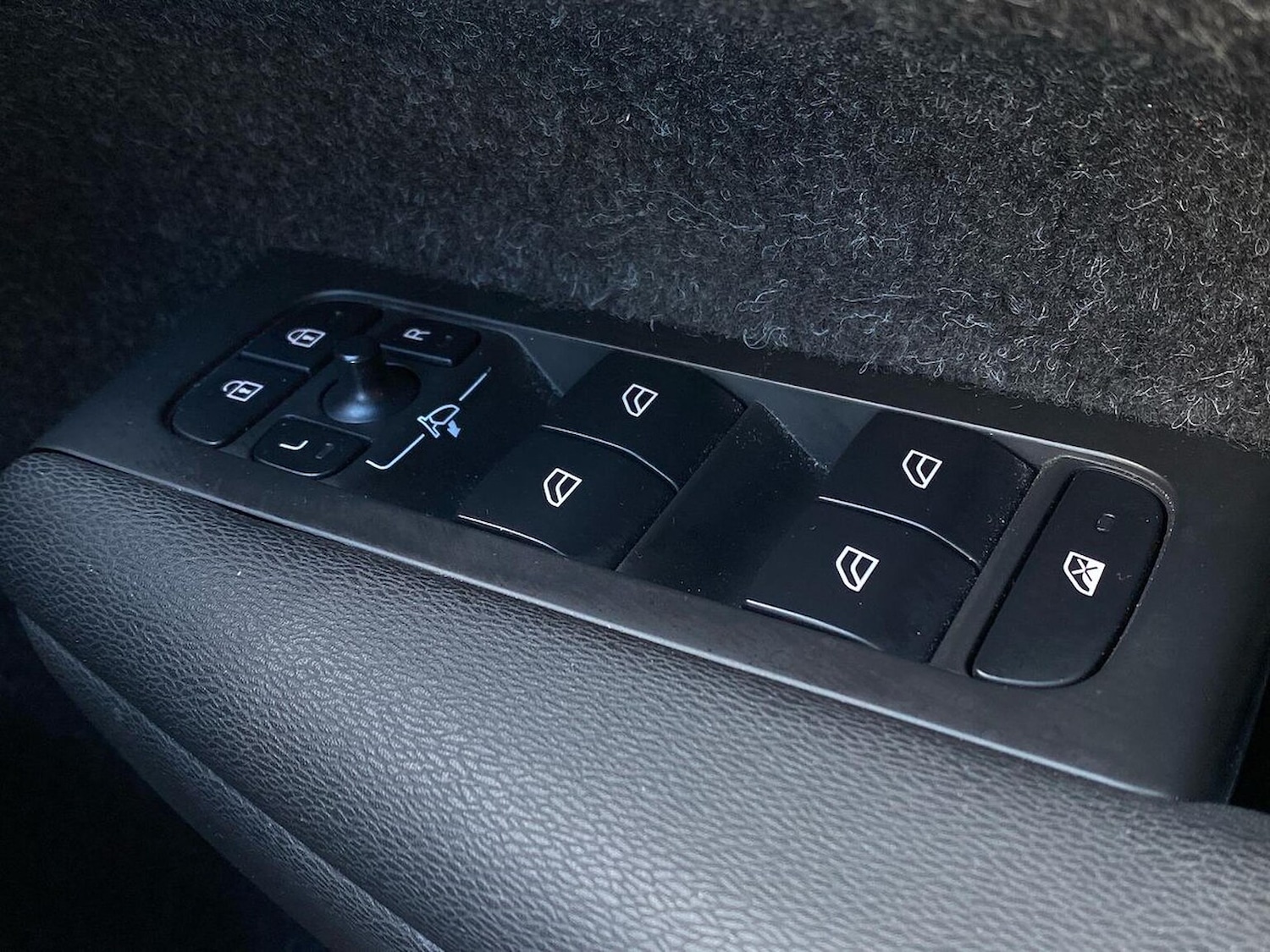 Used Volvo XC40 2020 for sale - 76497221: Photo 22