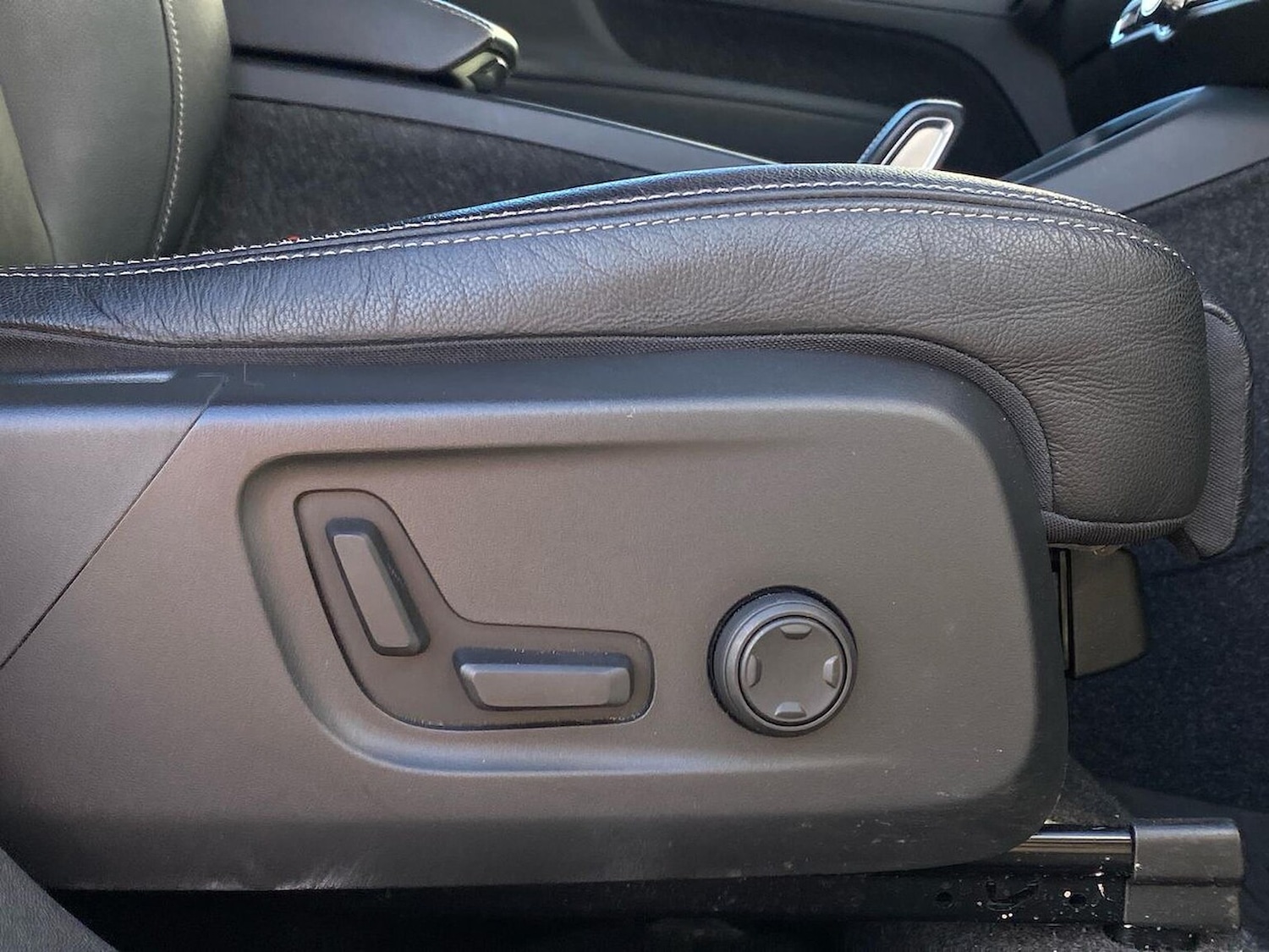 Used Volvo XC40 2020 for sale - 76497221: Photo 31