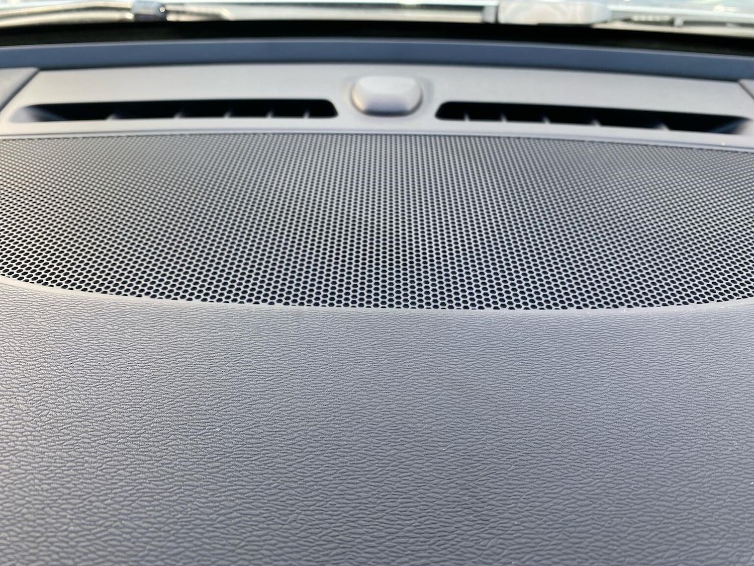 Used Volvo XC40 2020 for sale - 76497221: Photo 32