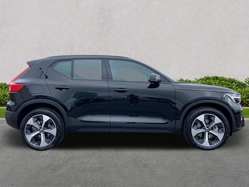 Used Volvo XC40 2025 for sale - 76114363: Photo 4