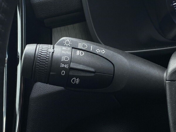 Used Volvo XC40 2020 for sale - 76300827: Photo 30