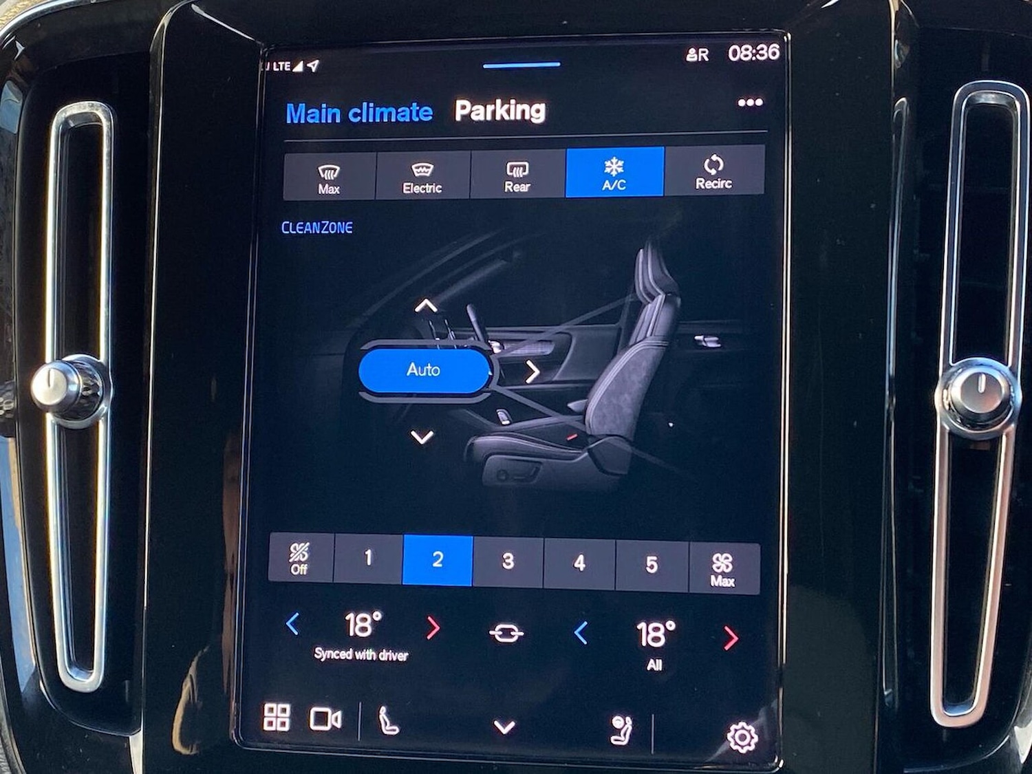 Used Volvo XC40 2022 for sale - 76382638: Photo 26