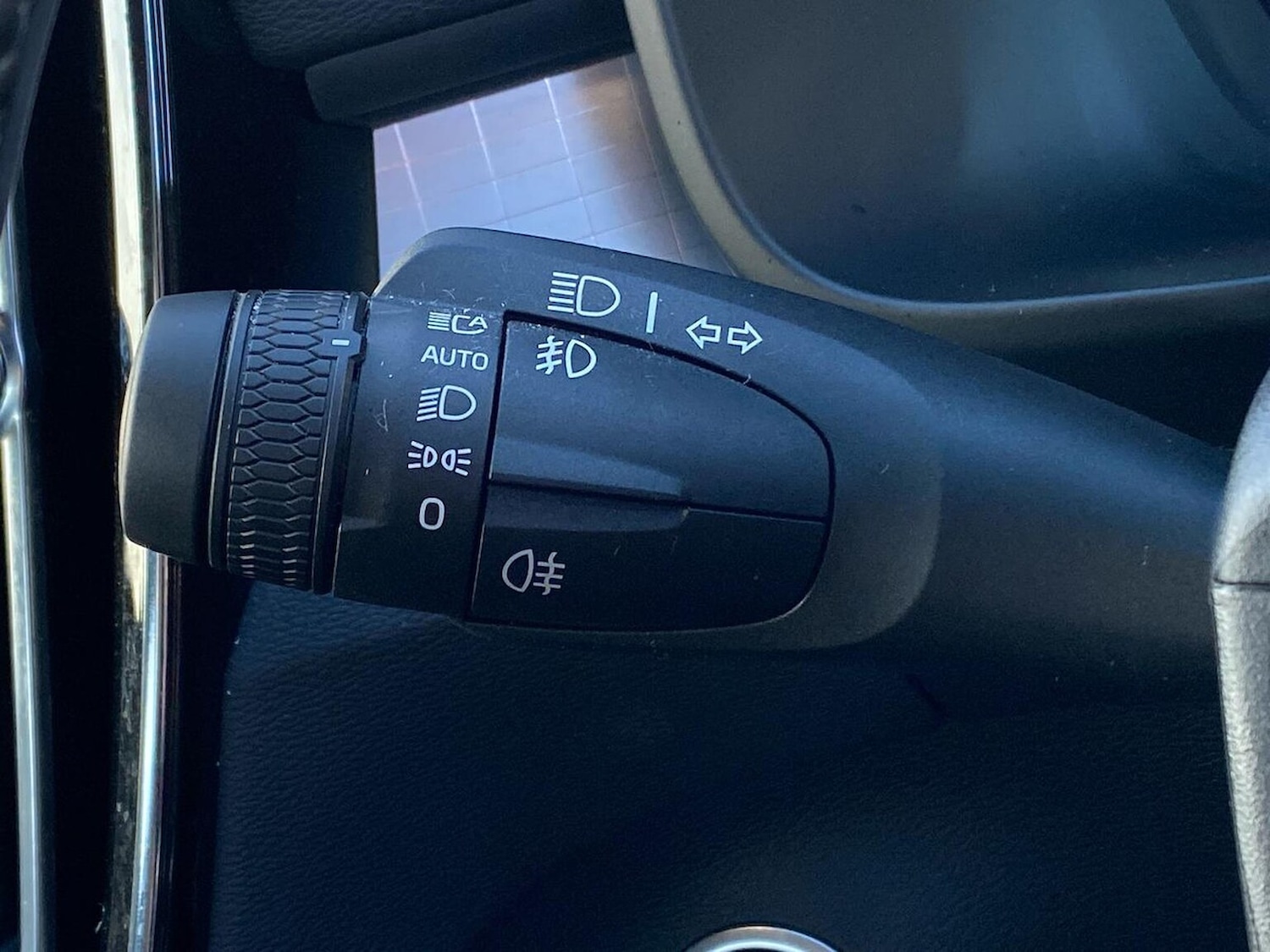 Used Volvo XC40 2022 for sale - 76382638: Photo 30