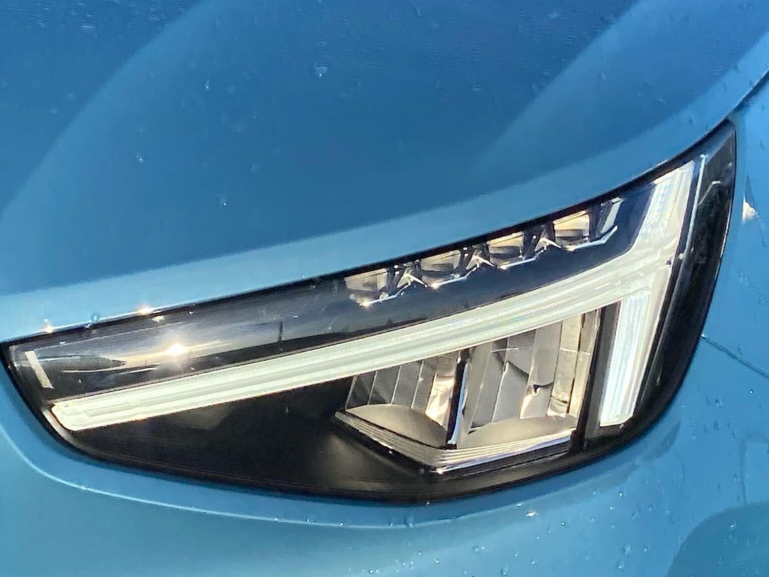 Used Volvo XC40 2022 for sale - 76382638: Photo 34