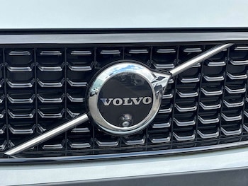 Used Volvo XC40 2023 for sale - 79330193: Photo