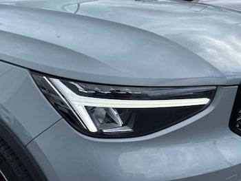Used Volvo XC40 2023 for sale - 79330193: Photo