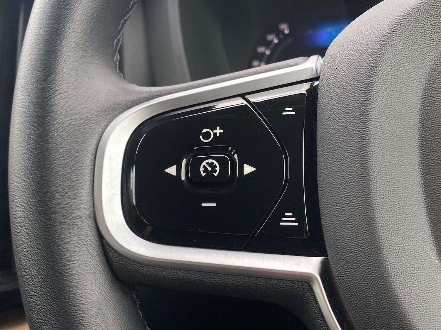 Used Volvo XC60 2025 for sale - 77984051: Photo 26