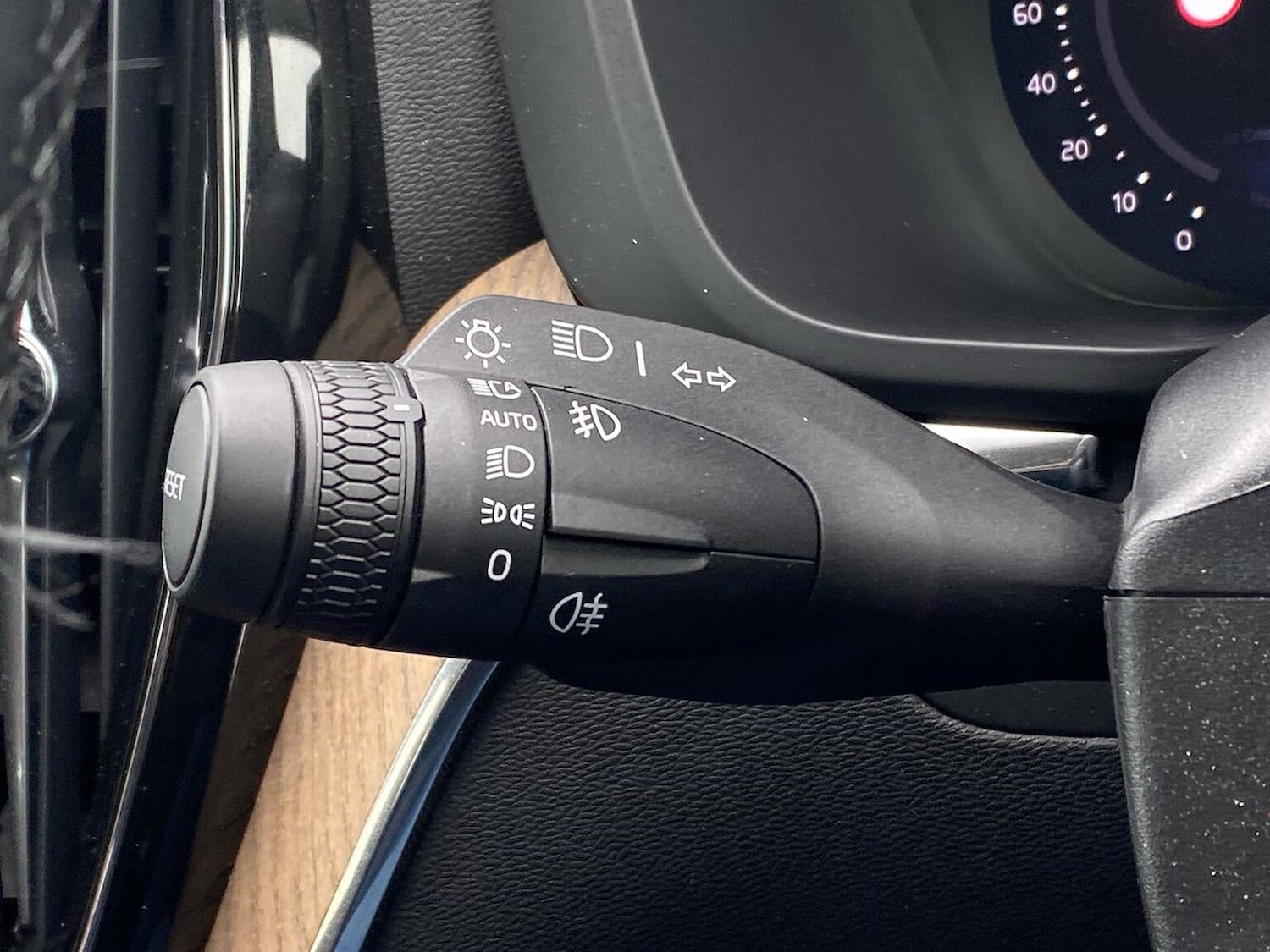 Used Volvo XC60 2025 for sale - 77984051: Photo 28