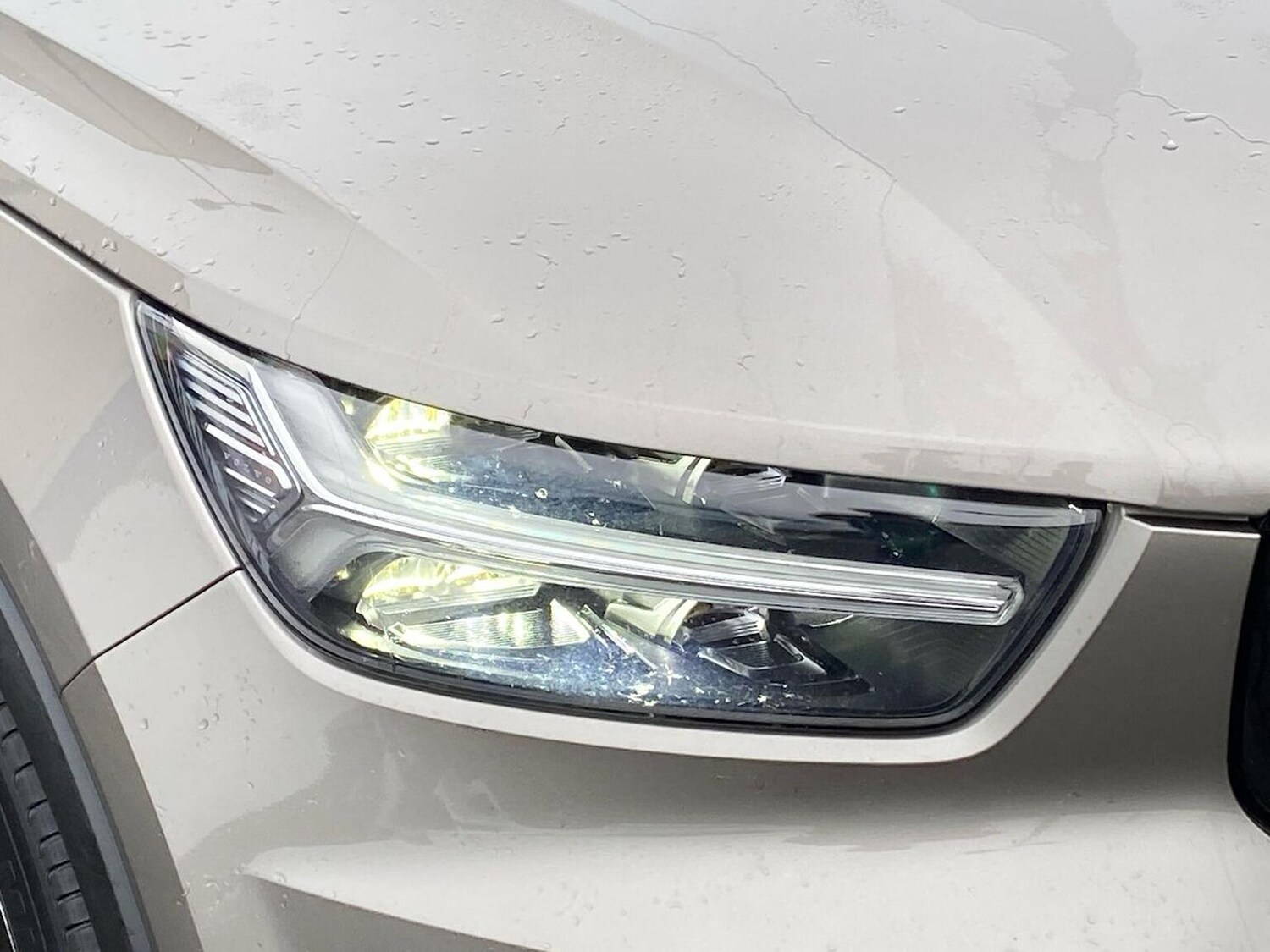 Used Volvo XC40 2021 for sale - 77489329: Photo 32