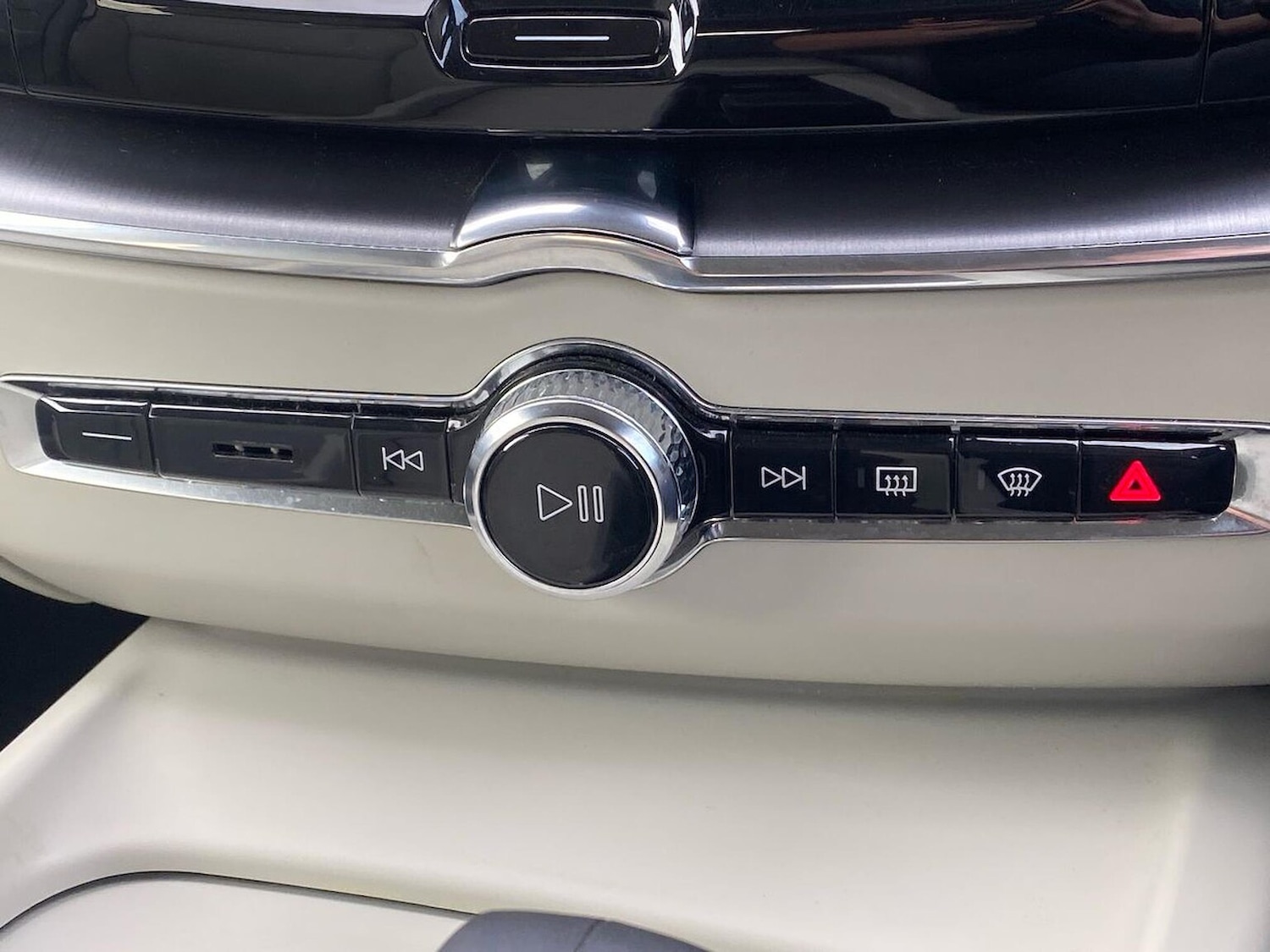Used Volvo XC60 2022 for sale - 76383389: Photo 13