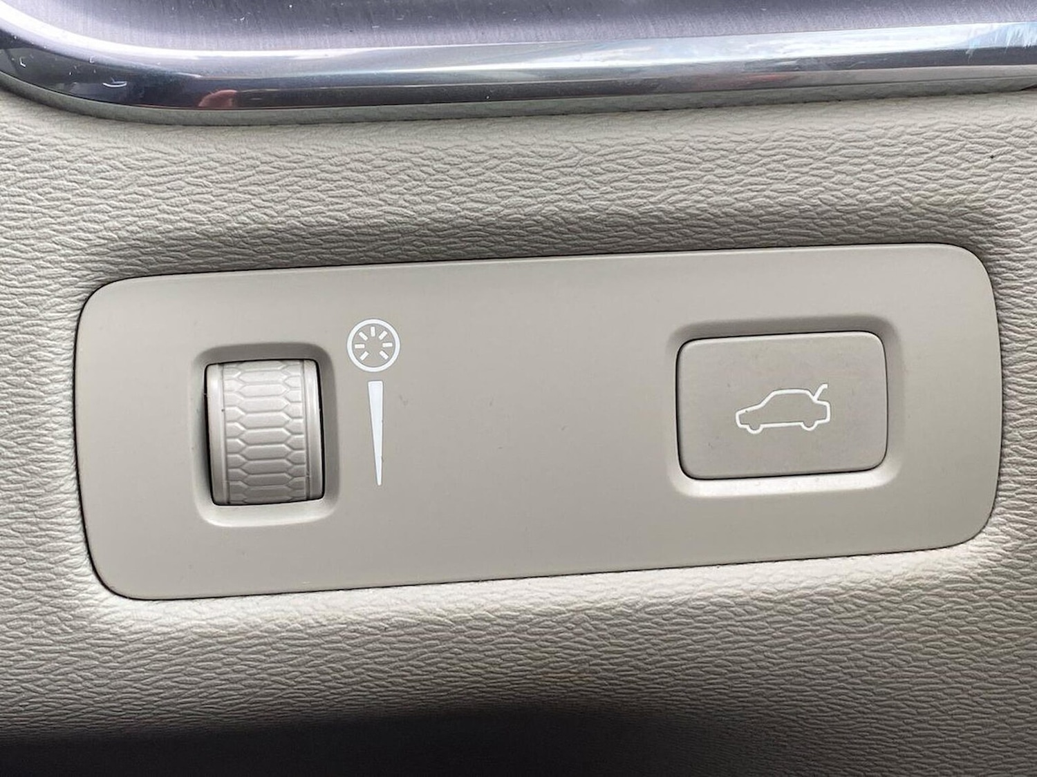 Used Volvo XC60 2022 for sale - 76383389: Photo 23