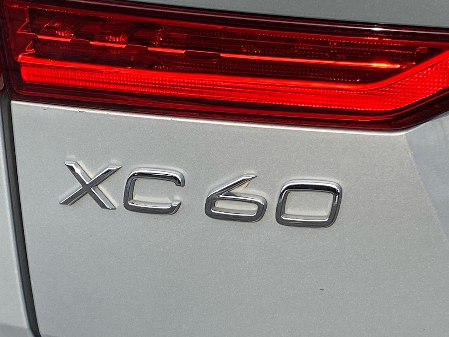 Used Volvo XC60 2022 for sale - 76383389: Photo 35