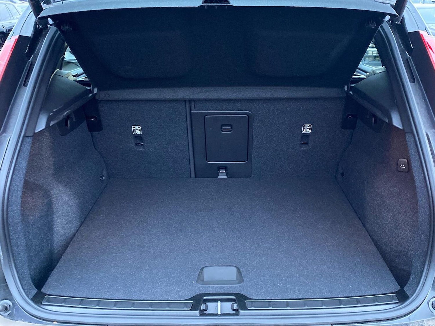 Used Volvo XC40 2023 for sale - 76510781: Photo 18