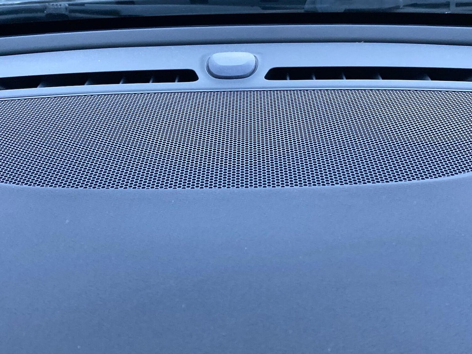 Used Volvo XC40 2023 for sale - 76510781: Photo 31