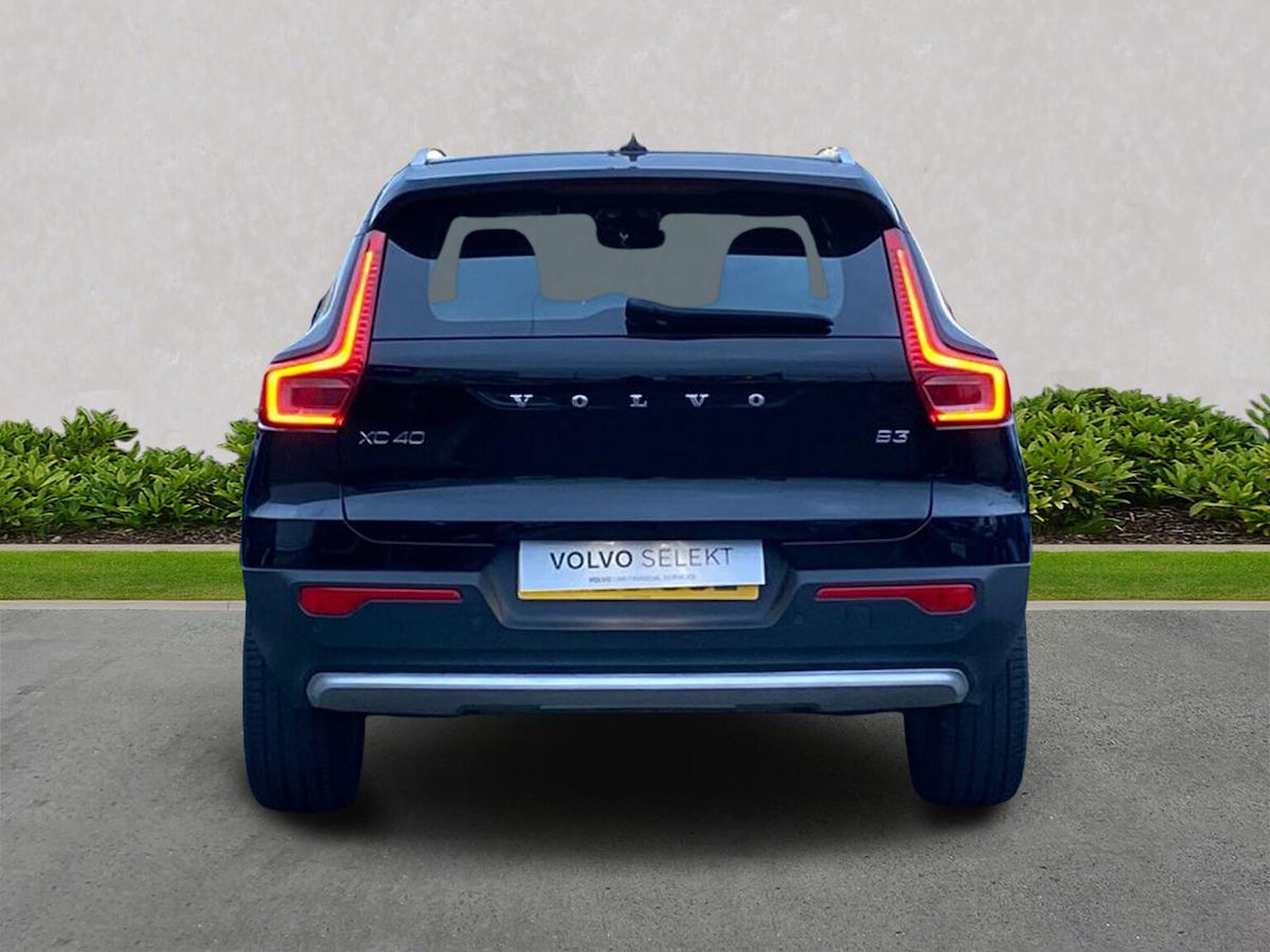 Used Volvo XC40 2023 for sale - 76510781: Photo 5