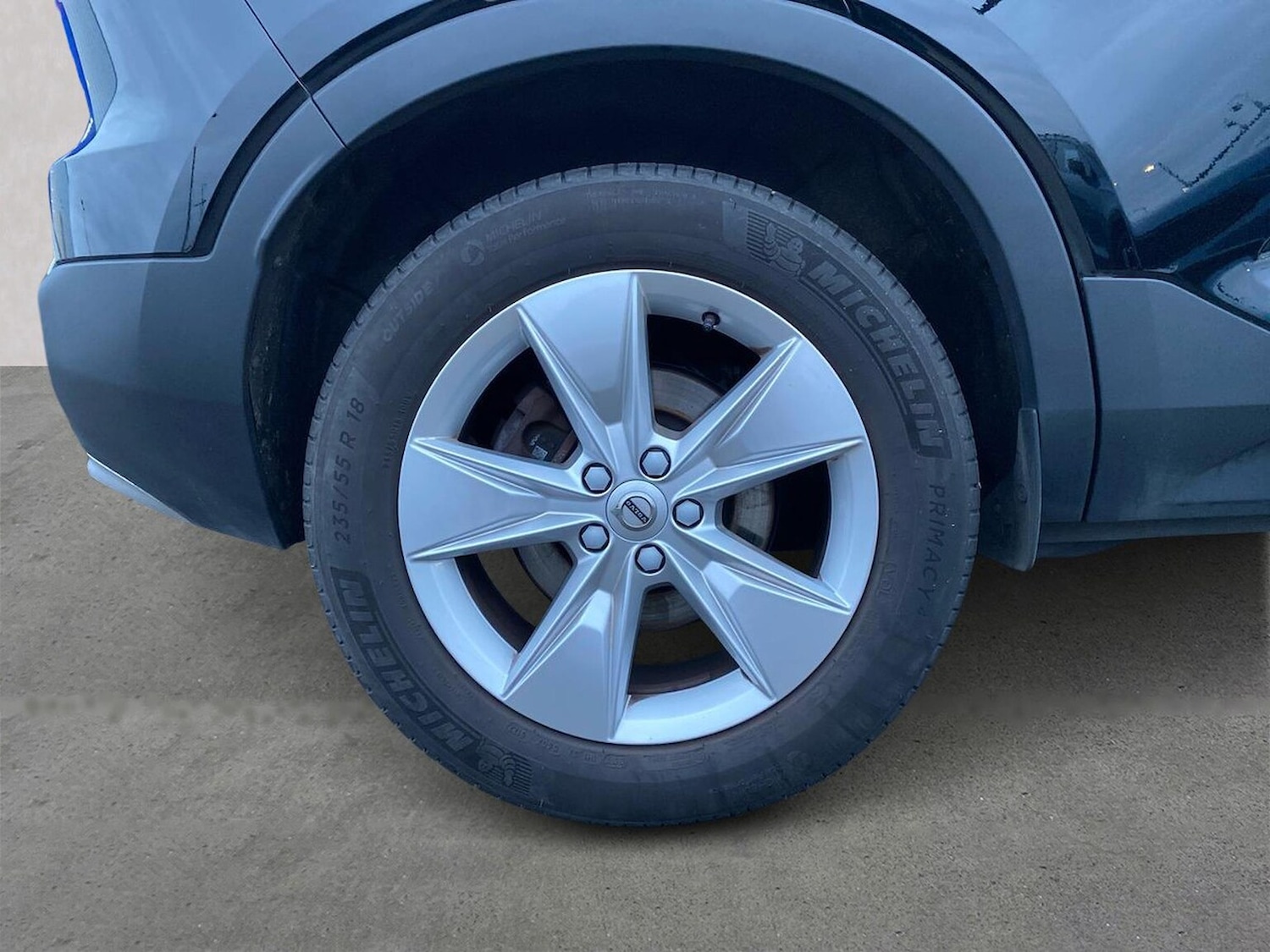 Used Volvo XC40 2023 for sale - 76510781: Photo 7