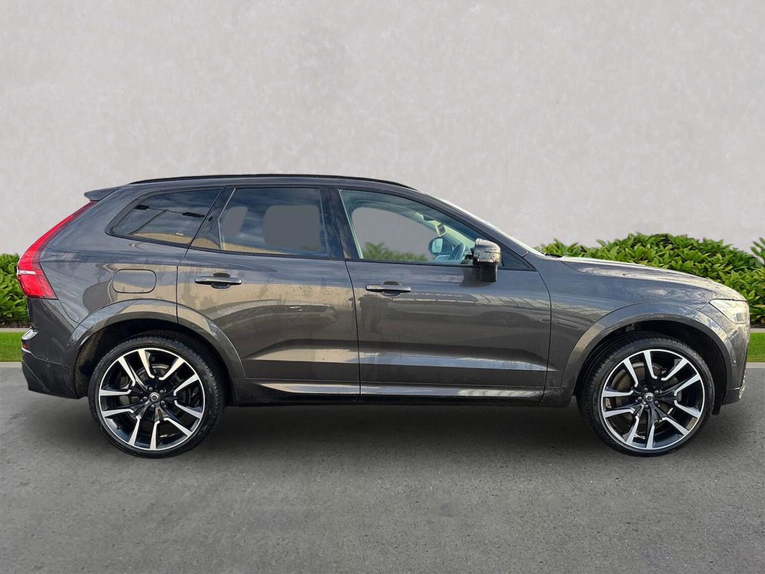 Used Volvo XC60 2022 for sale - 77572939: Photo 3