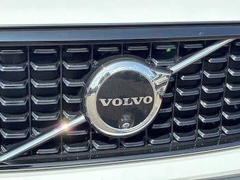 Used Volvo XC40 2024 for sale - 79277468: Photo
