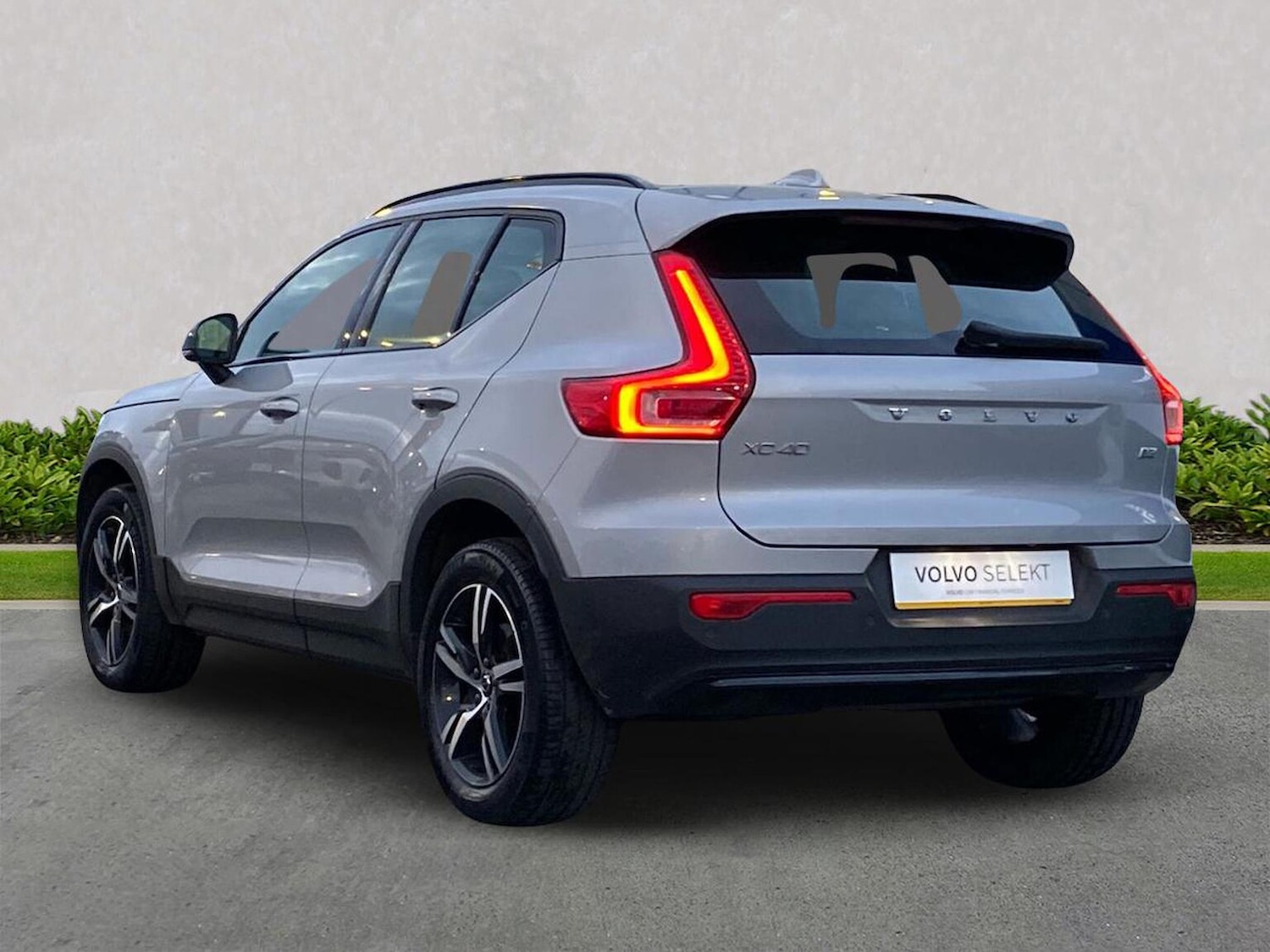 Used Volvo XC40 2022 for sale - 76387182: Photo 3