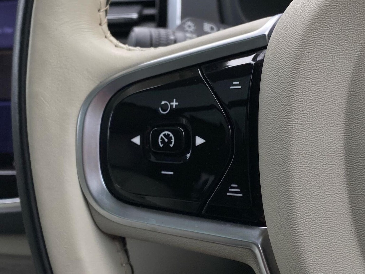 Used Volvo XC90 2023 for sale - 78191078: Photo 29