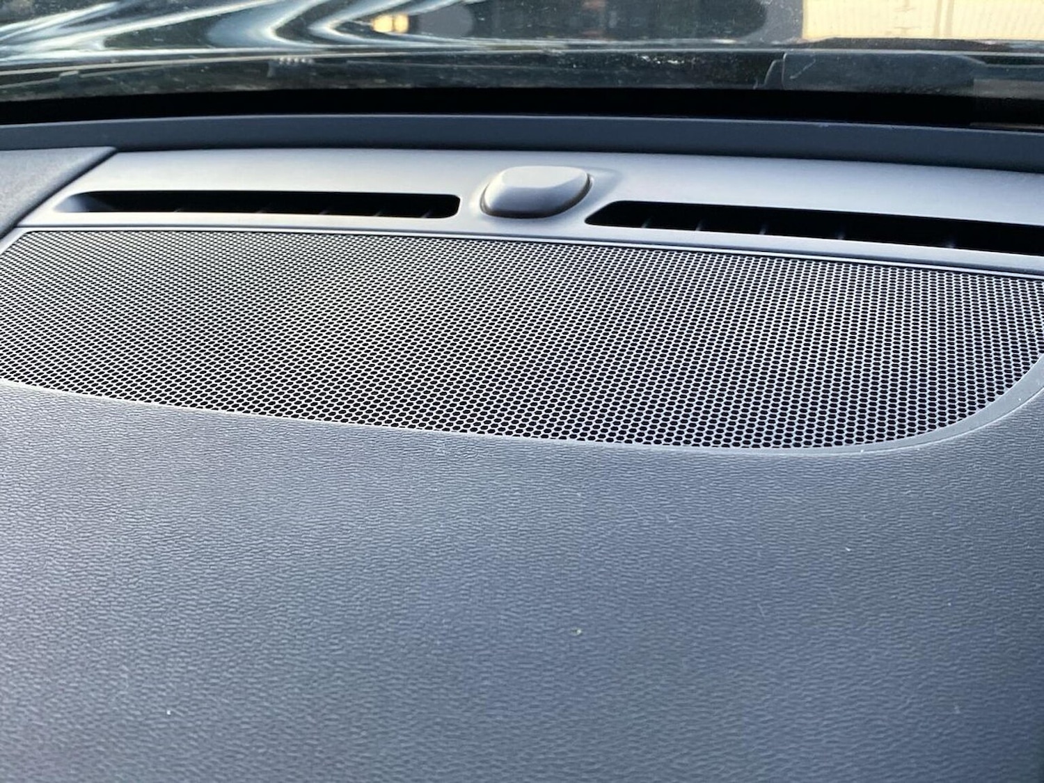 Used Volvo XC40 2021 for sale - 76855433: Photo 30