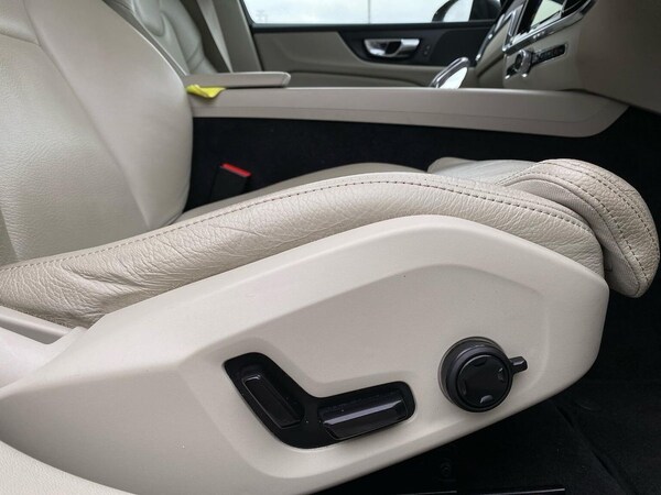 Used Volvo S60 2021 for sale - 76299439: Photo 31
