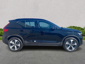 Used Volvo XC40 2025 for sale - 75498241: Photo