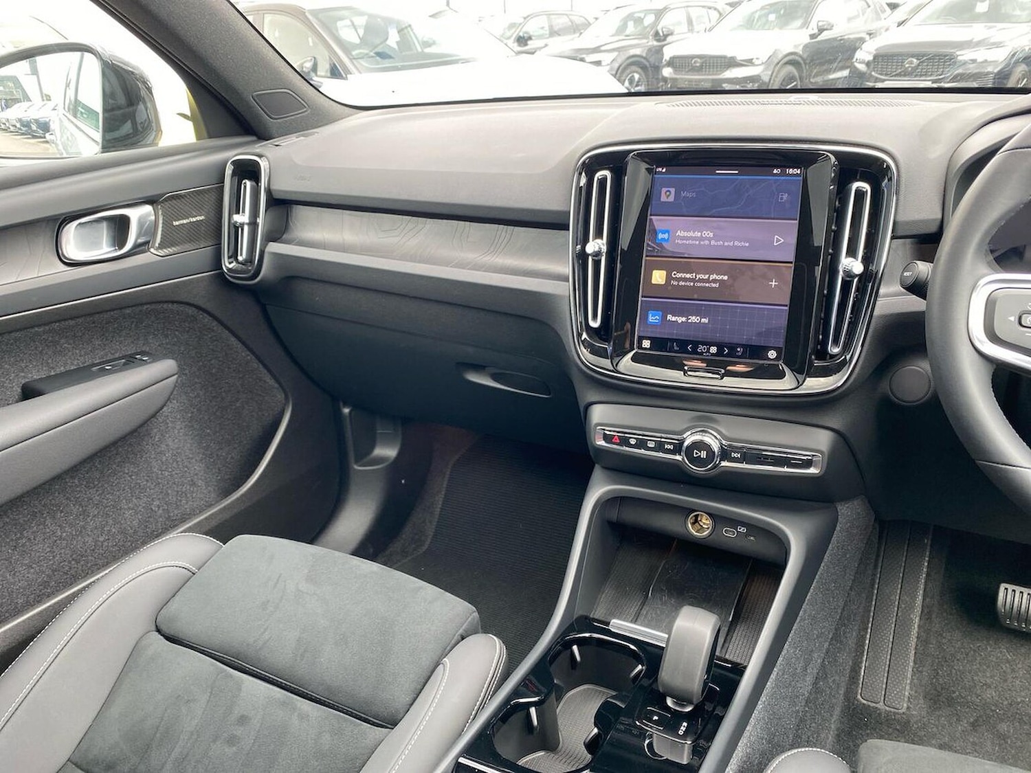 Used Volvo XC40 2025 for sale - 77489368: Photo 13