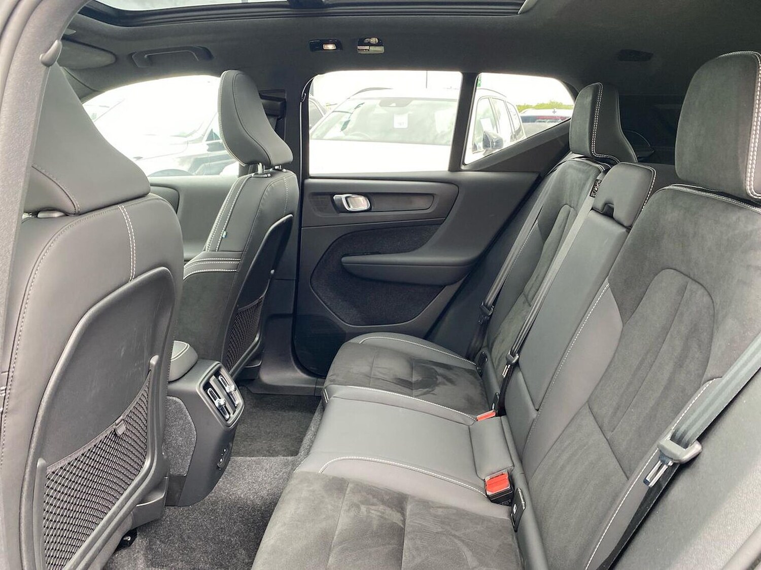 Used Volvo XC40 2025 for sale - 77489368: Photo 16