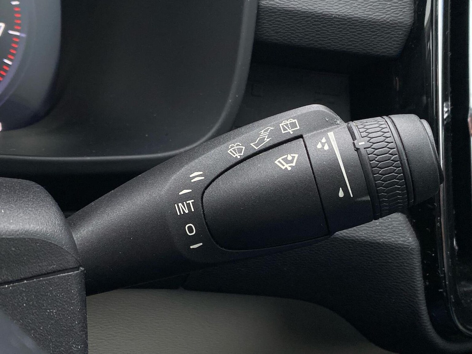 Used Volvo XC40 2018 for sale - 76164956: Photo 29