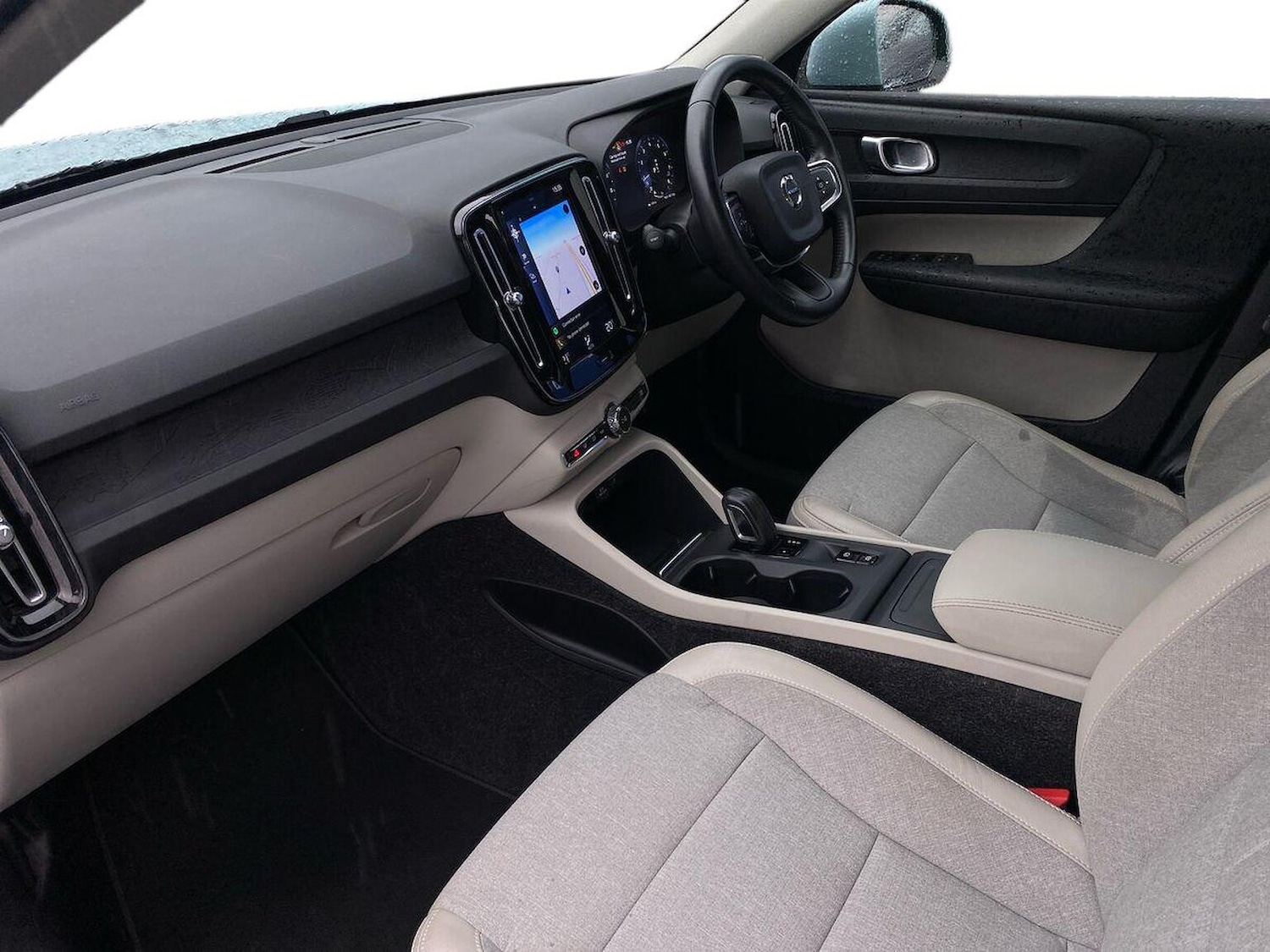 Used Volvo XC40 2018 for sale - 76164956: Photo 8
