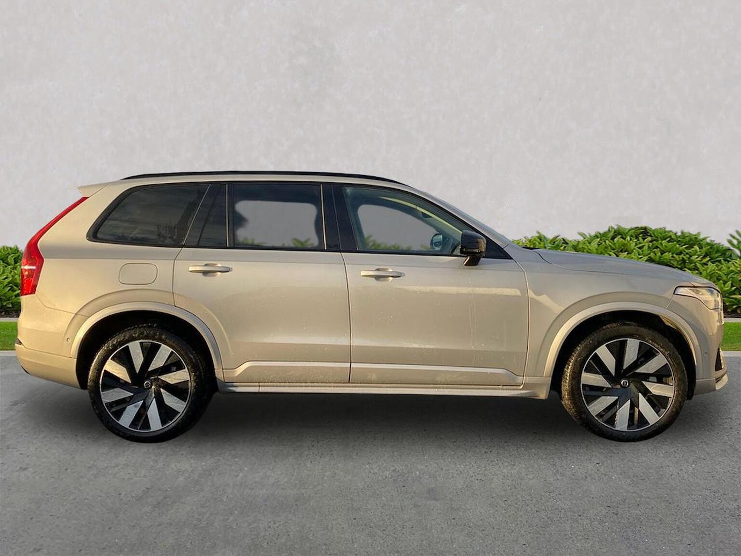 Used Volvo XC90 2024 for sale - 77572946: Photo 3