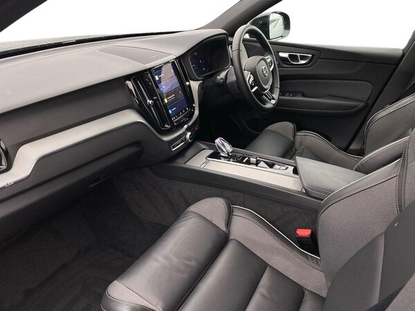 Used Volvo XC60 2024 for sale - 76264356: Photo 7