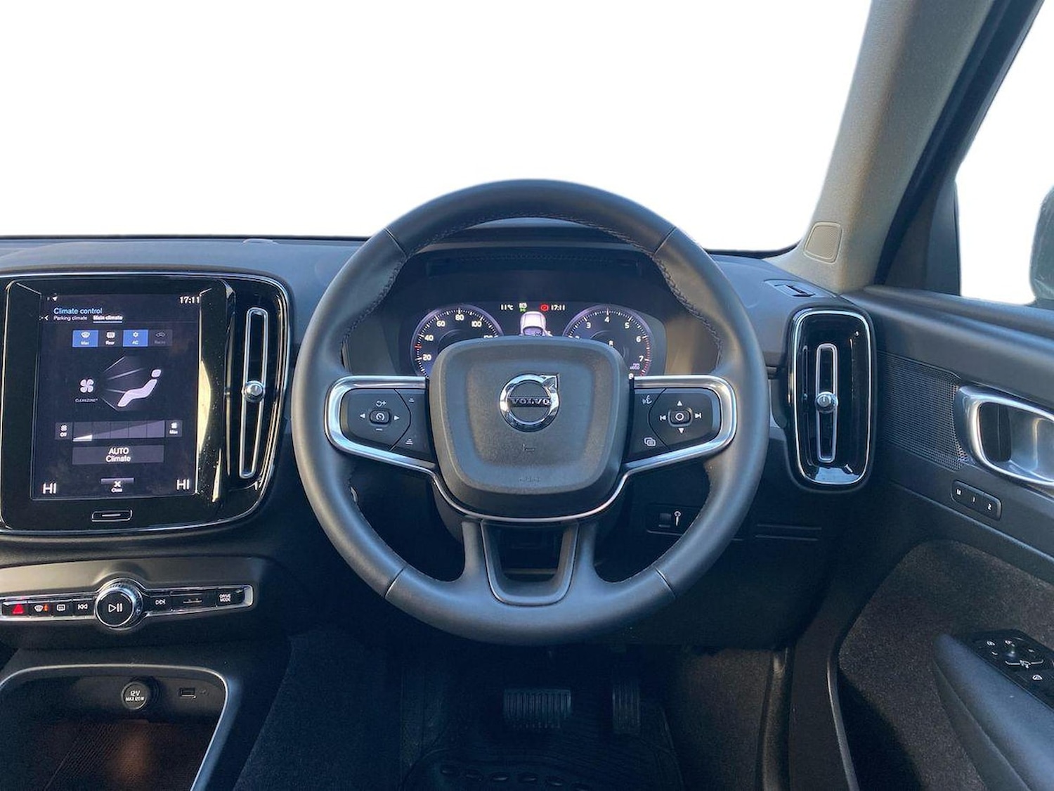 Used Volvo XC40 2021 for sale - 76347066: Photo 10