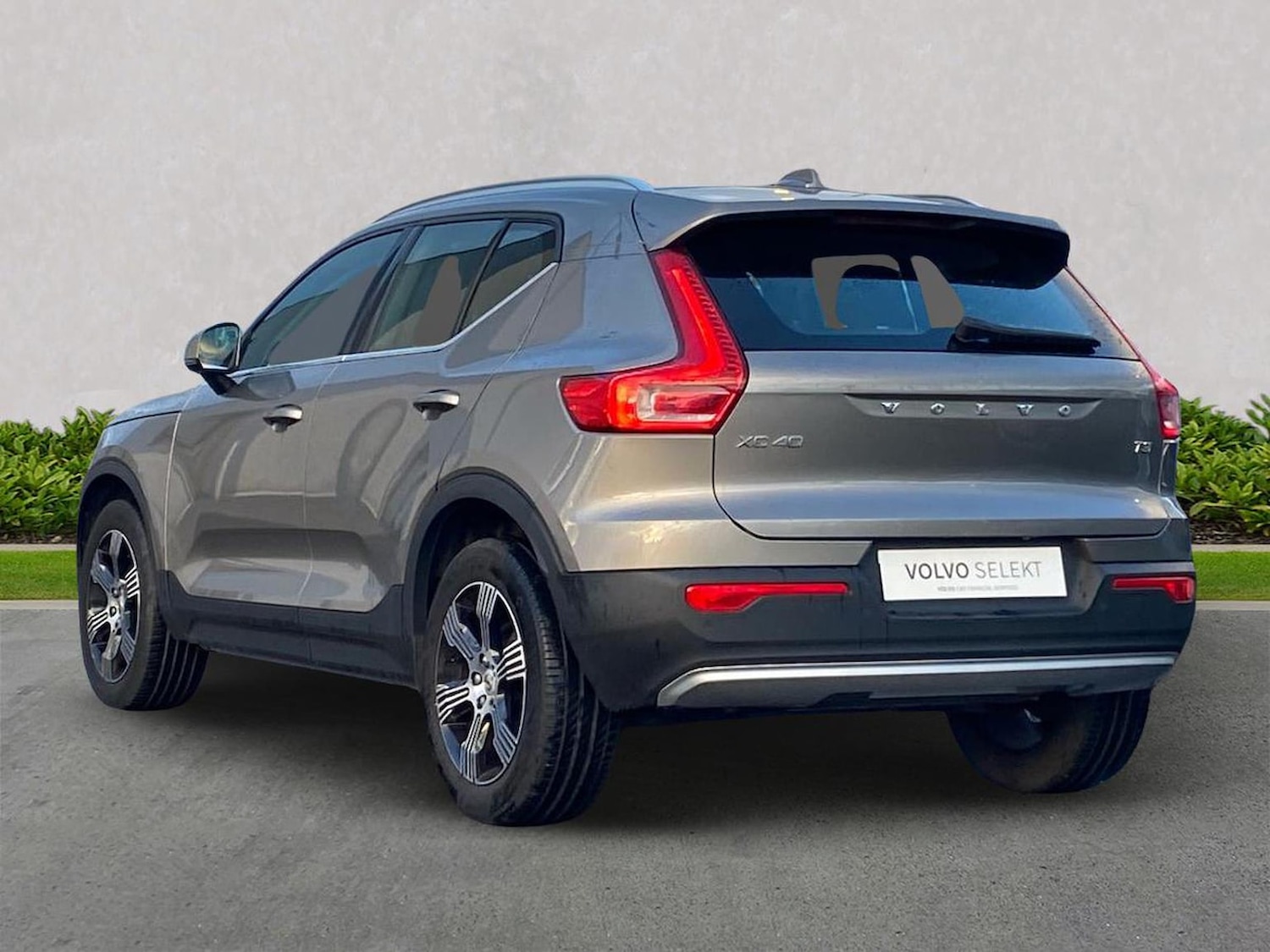 Used Volvo XC40 2021 for sale - 76347066: Photo 3