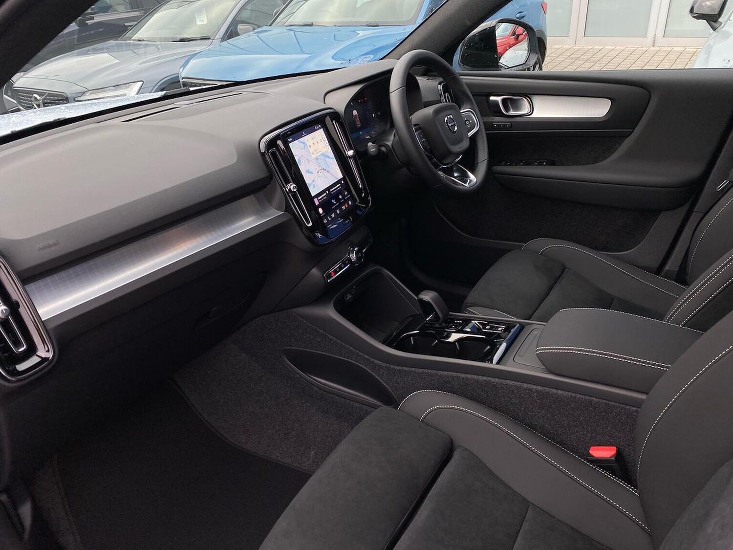 Used Volvo XC40 2025 for sale - 77489364: Photo 7