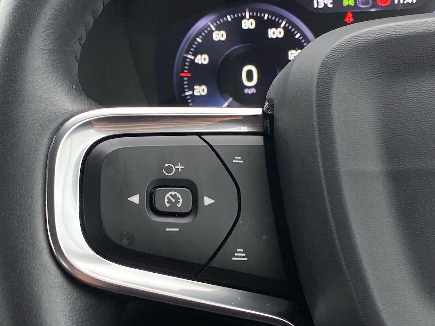 Used Volvo XC40 2019 for sale - 76706433: Photo 27