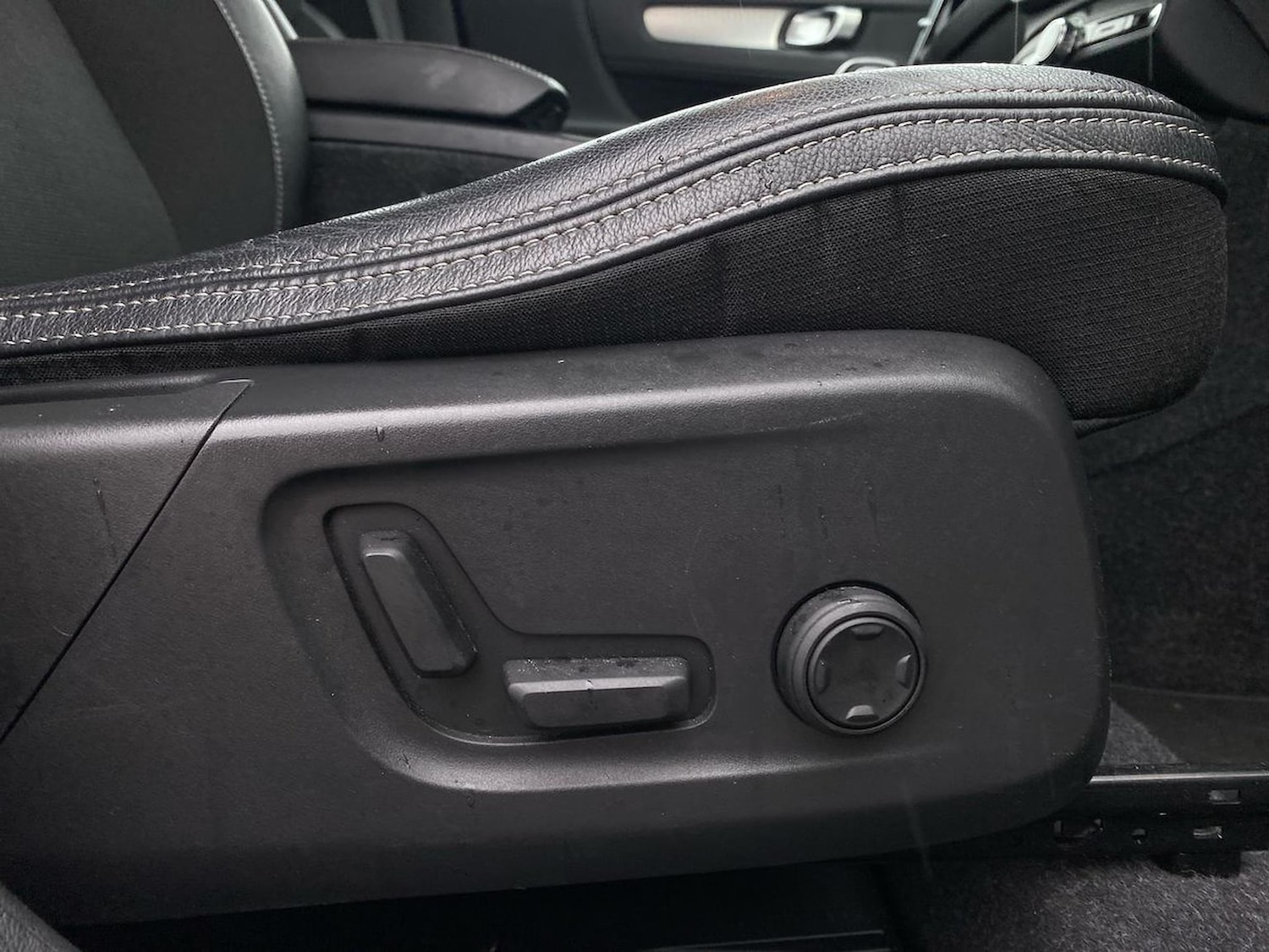 Used Volvo XC40 2019 for sale - 76706433: Photo 30