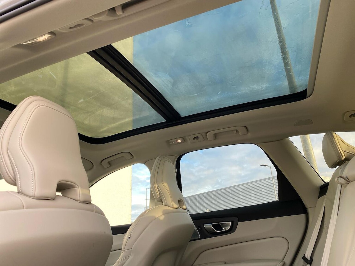 Used Volvo XC60 2025 for sale - 77059809: Photo 34