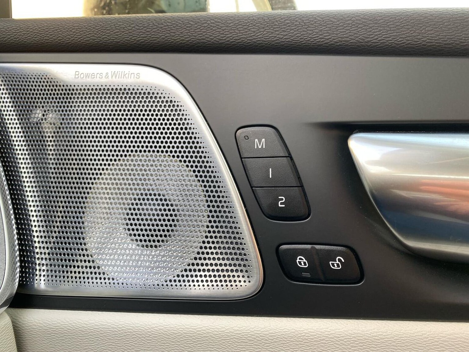 Used Volvo XC60 2025 for sale - 77059809: Photo 41