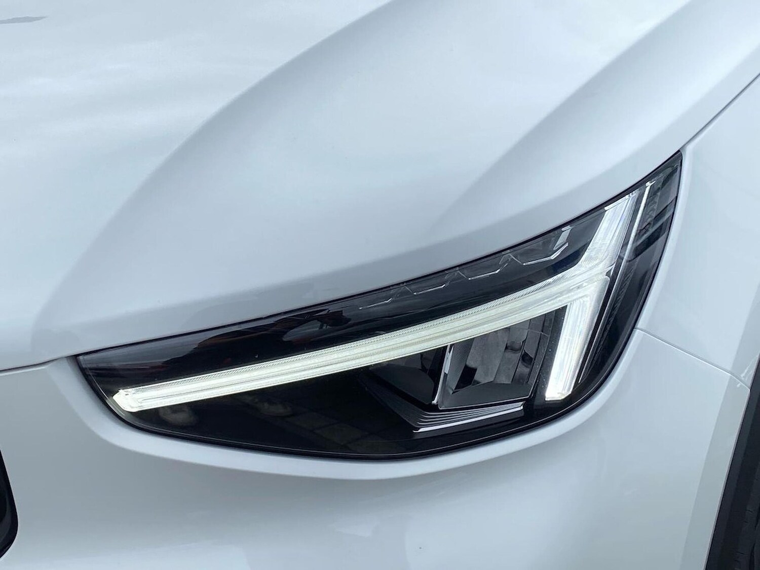 Used Volvo XC40 2025 for sale - 76114362: Photo 34