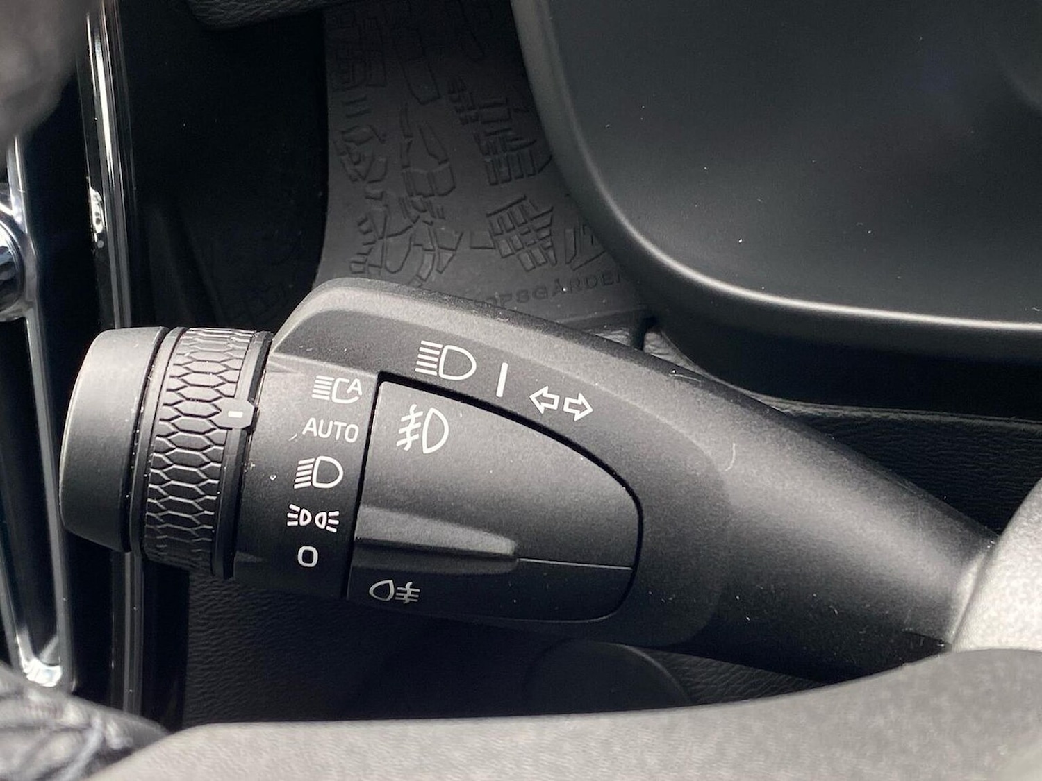 Used Volvo XC40 2023 for sale - 76171594: Photo 29